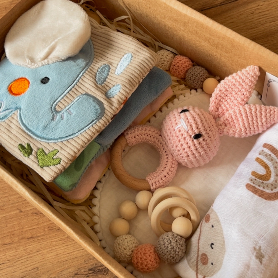 Canastilla Mediana “Pequeñ@s Explorador@s Plus” 📚