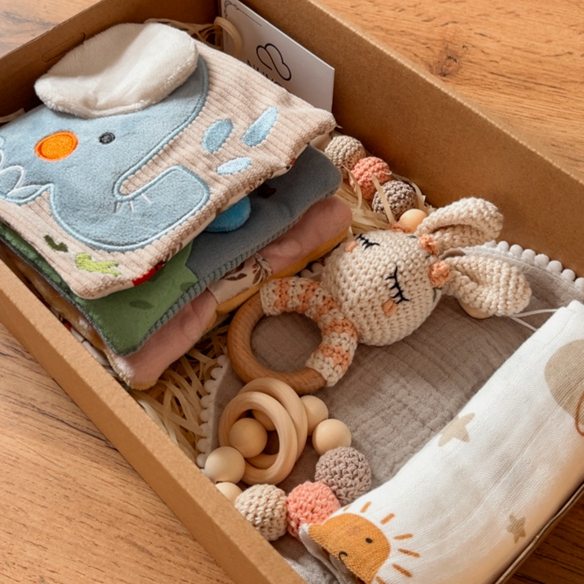 Canastilla Mediana “Pequeñ@s Explorador@s Plus” 📚